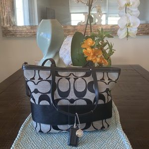 Coach Tote ( Black & Grey)